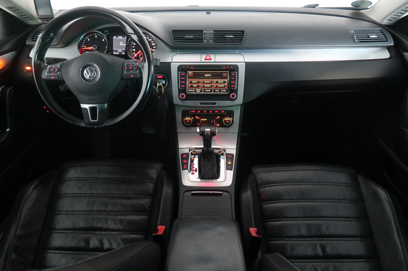 Volkswagen Passat CC, 2009
