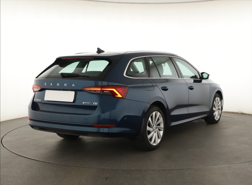 Škoda Octavia, 2021 – zdjęcie 5
