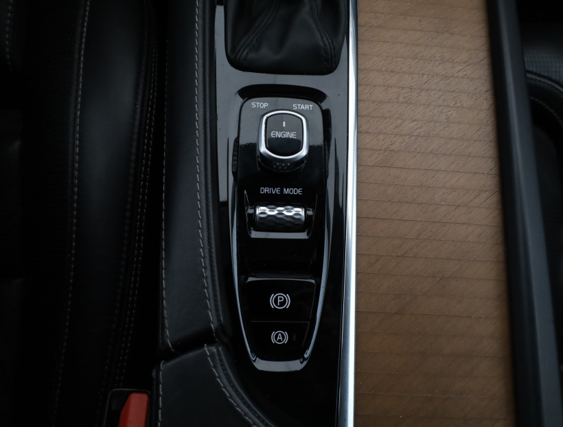 Volvo XC90, 2017