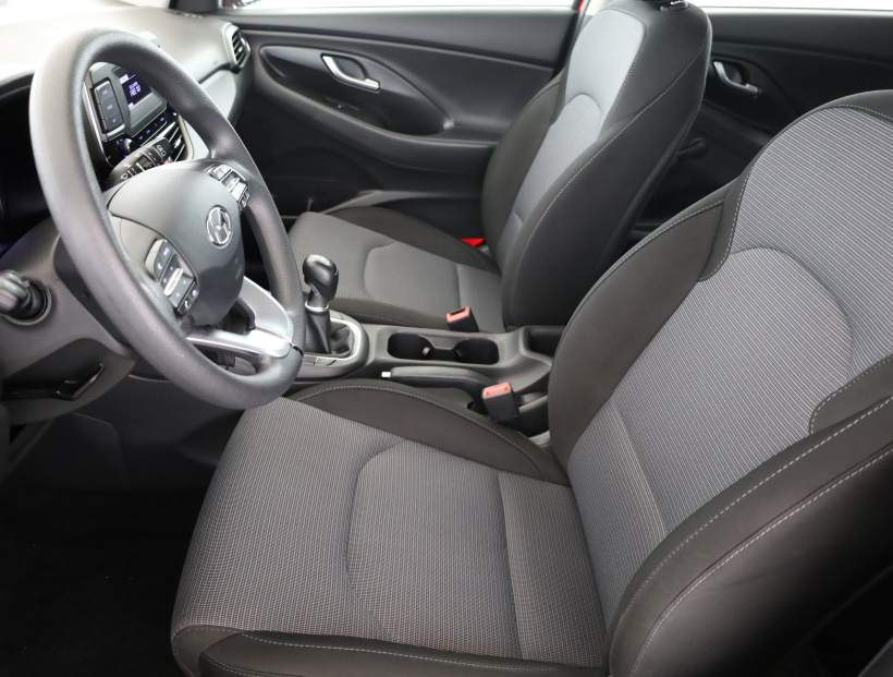 Hyundai i30, 2022