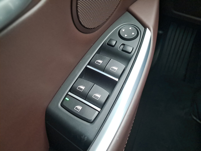 BMW 5GT, 2014