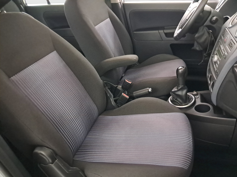 Ford Fusion, 2011