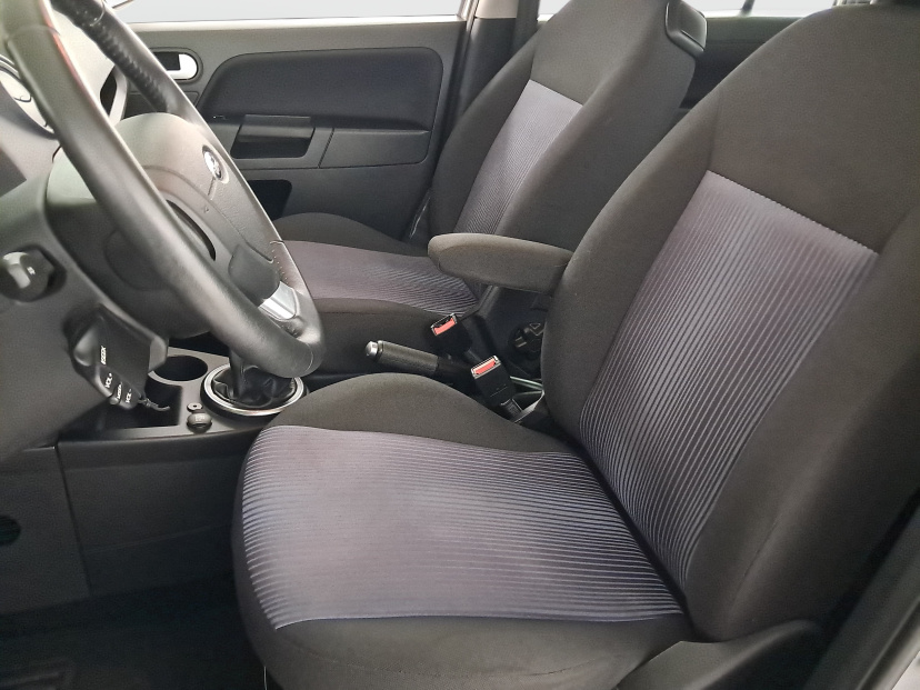 Ford Fusion, 2011