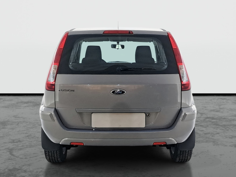 Ford Fusion, 2011