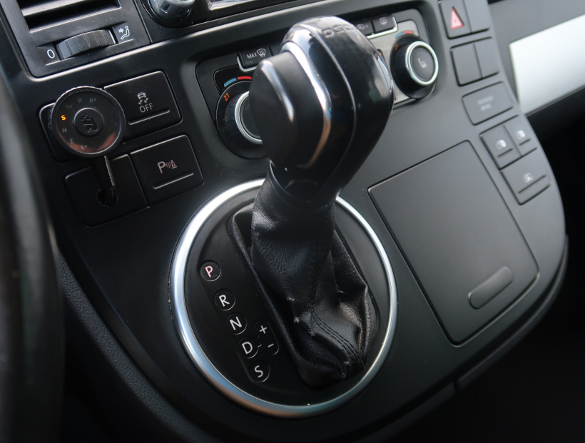 Volkswagen Multivan, 2013