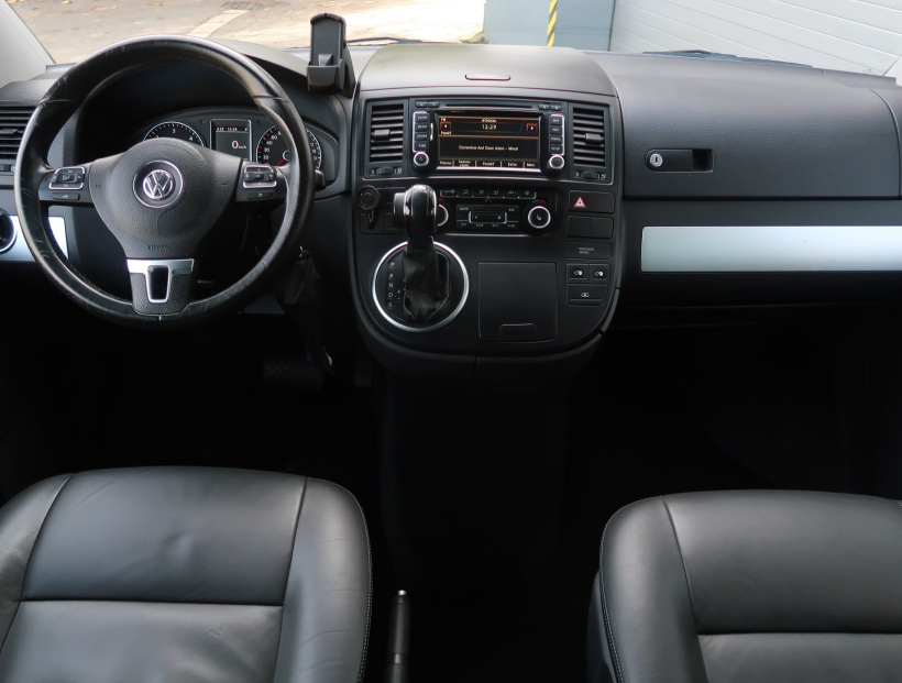Volkswagen Multivan, 2013