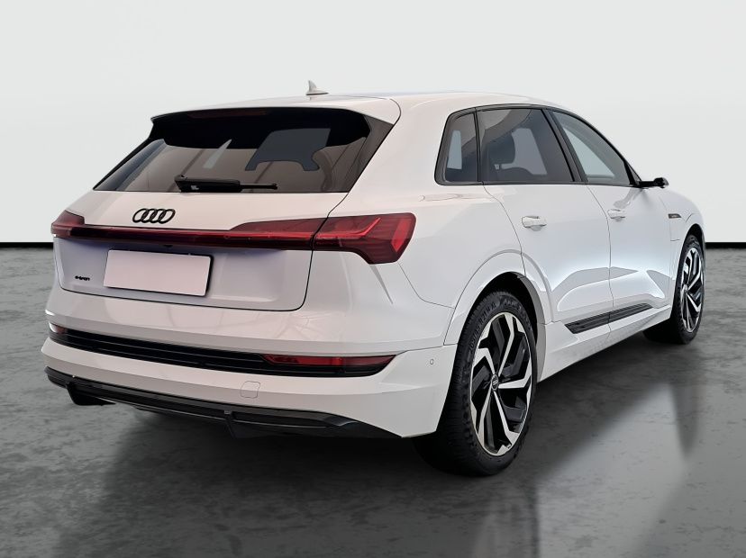 Audi e-tron, 2021