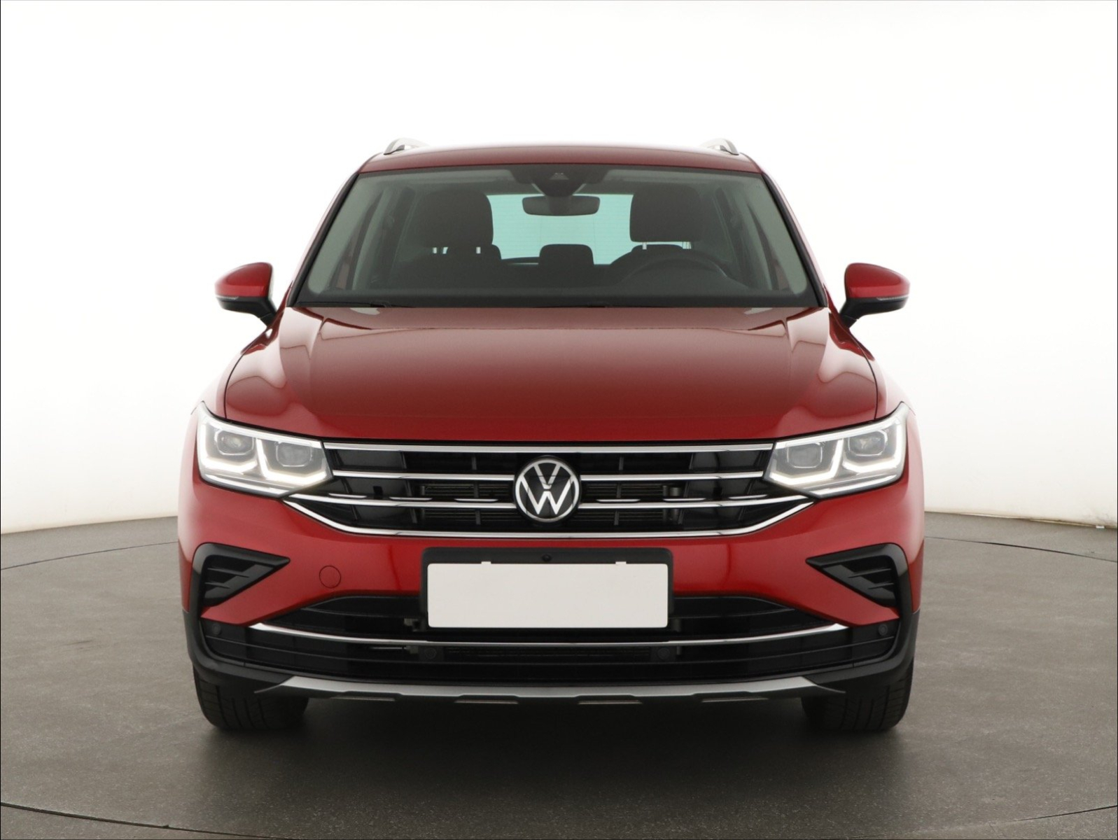 Volkswagen Tiguan - 2022