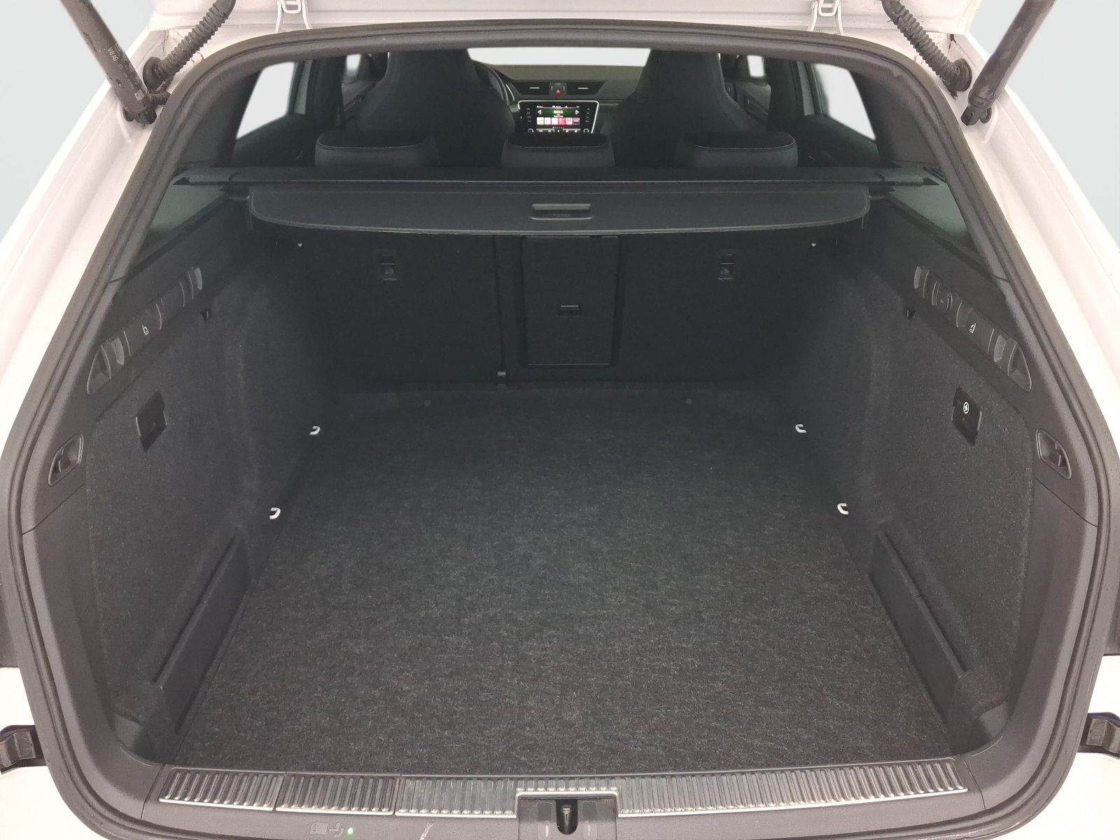 Škoda Superb - 2023