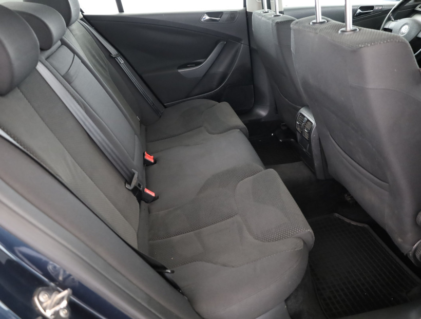 Volkswagen Passat, 2009