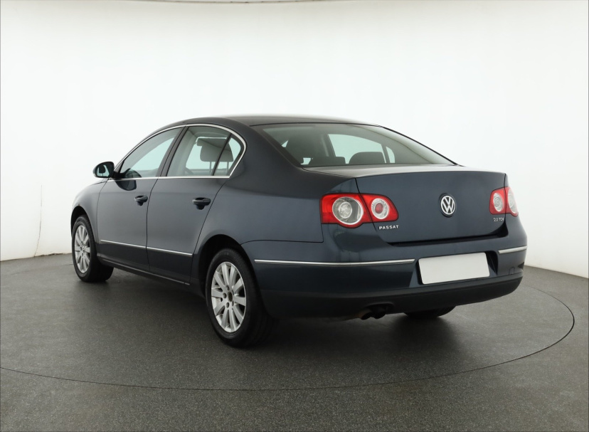 Volkswagen Passat, 2009