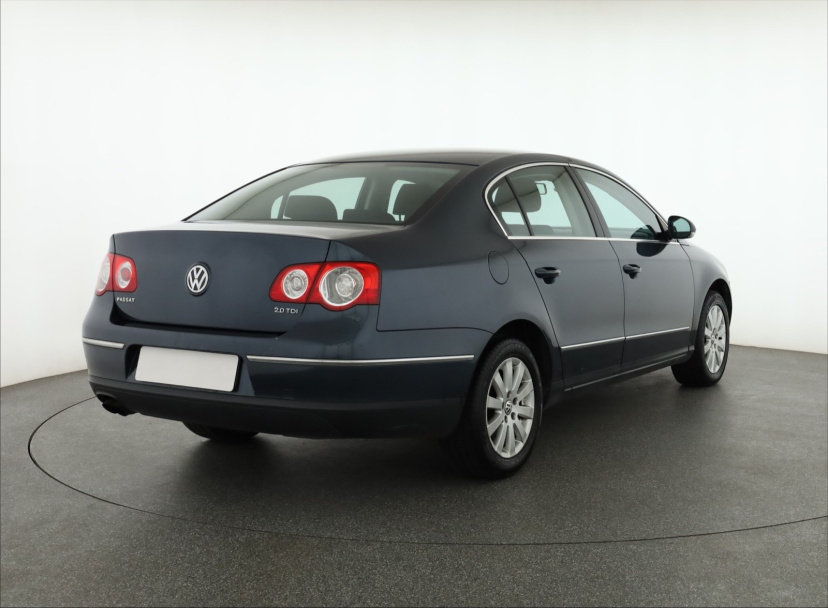 Volkswagen Passat, 2009
