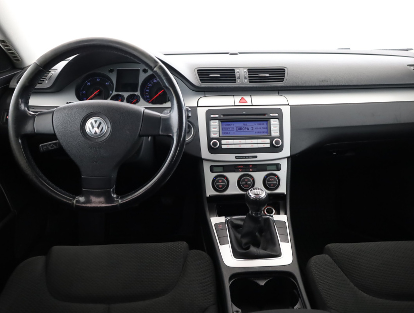 Volkswagen Passat, 2009