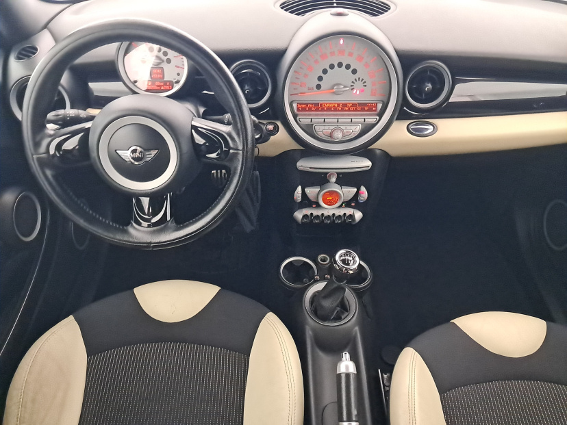 MINI 3-door, 2009