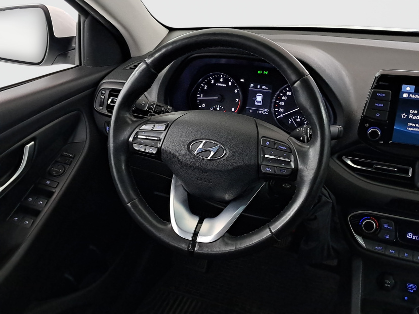 Hyundai i30, 2021