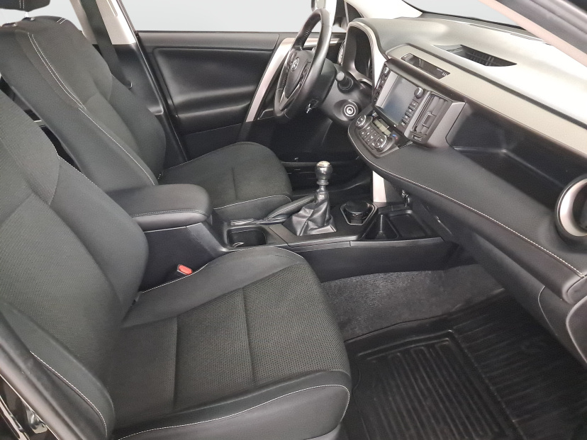Toyota RAV 4, 2016