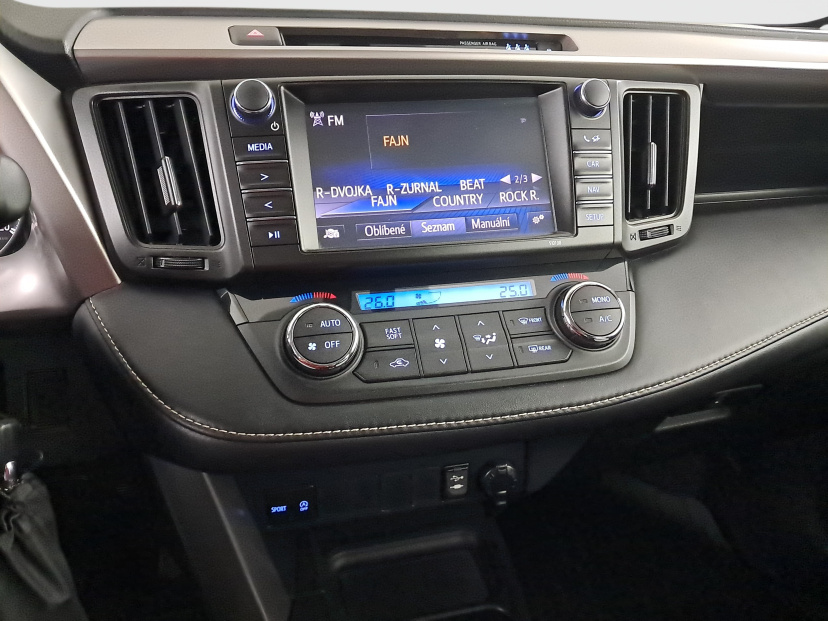 Toyota RAV 4, 2016
