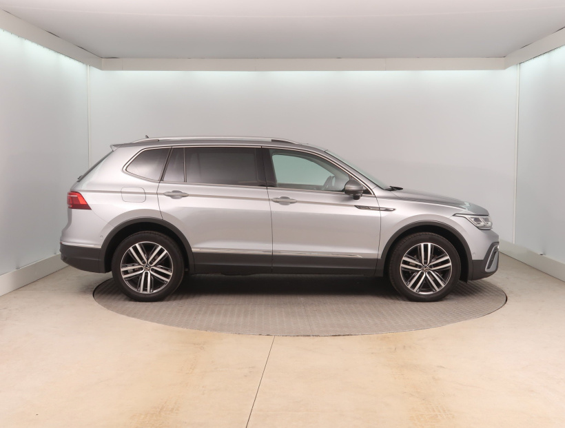 Volkswagen Tiguan Allspace, 2022