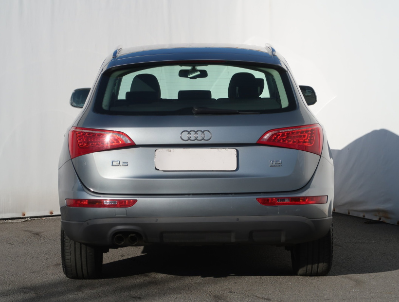 Audi Q5, 2011