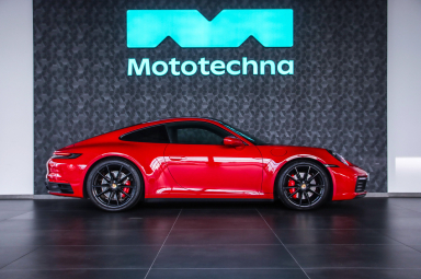 Porsche 911 - 2024
