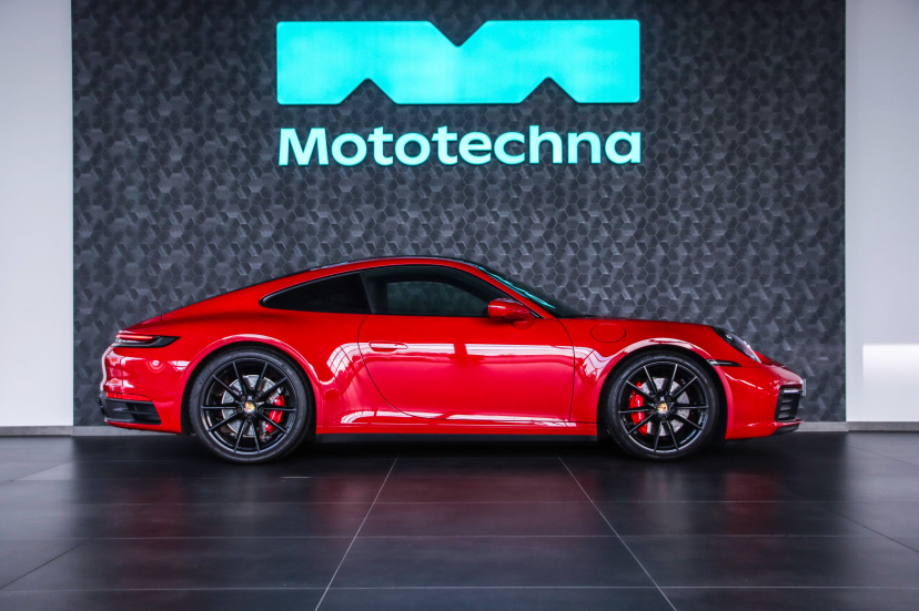 Porsche 911, 2024
