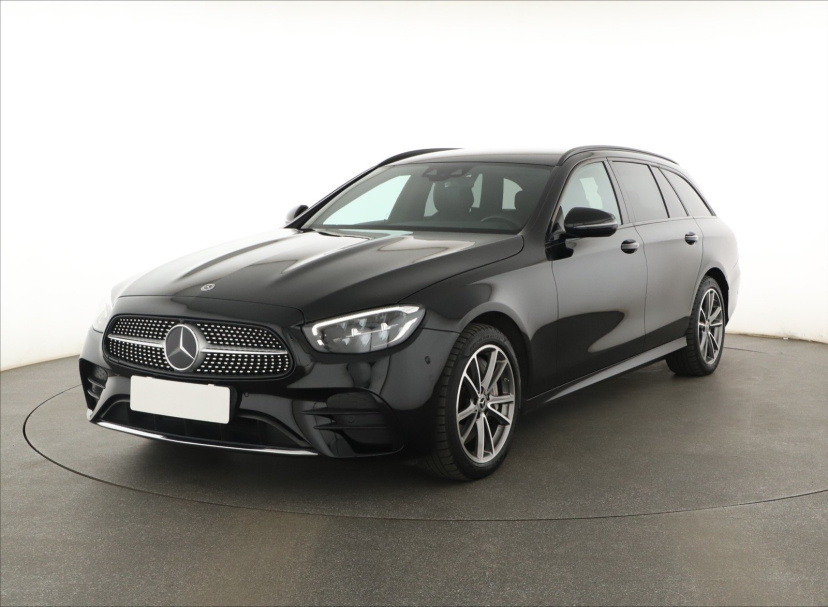 Mercedes-Benz E, 2021