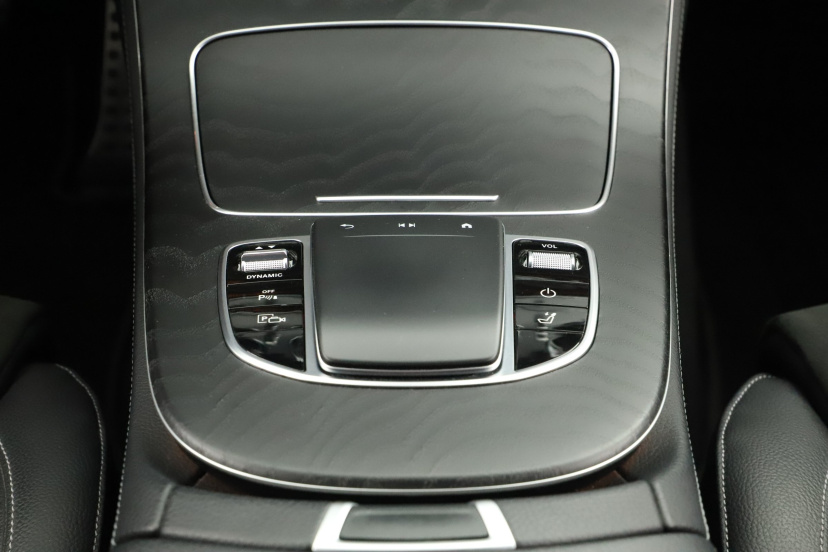 Mercedes-Benz E, 2021