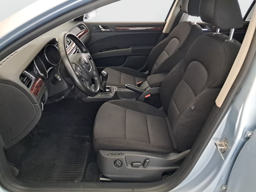 Škoda Superb, 2012