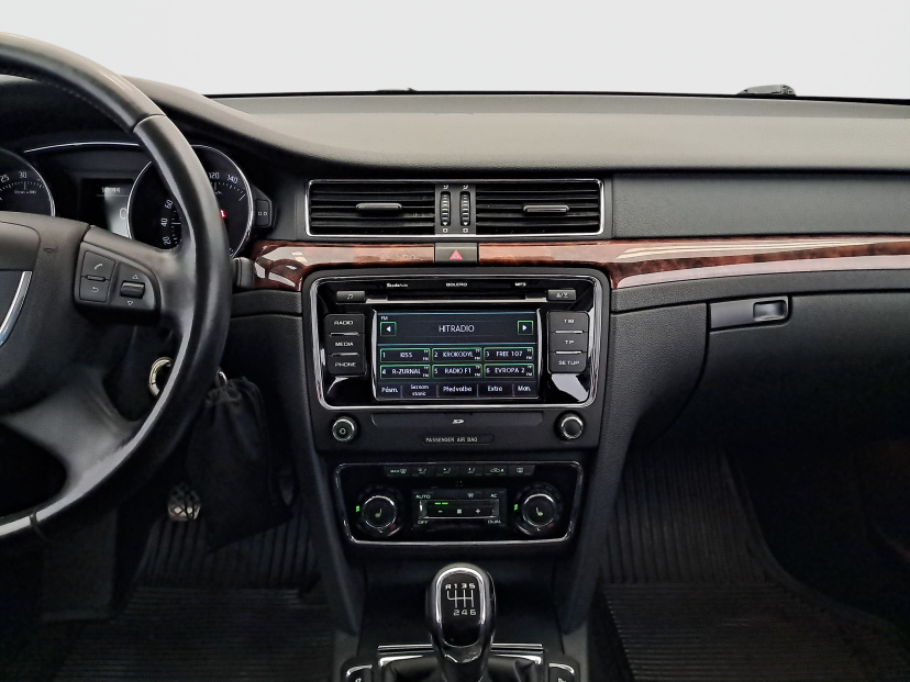 Škoda Superb, 2012