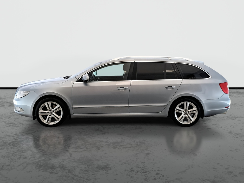 Škoda Superb, 2012
