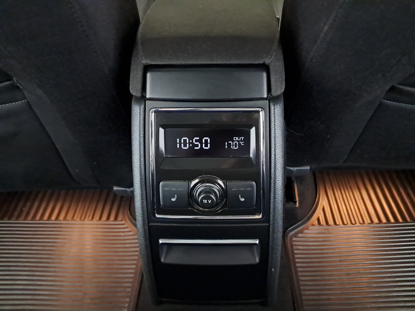 Škoda Superb, 2012