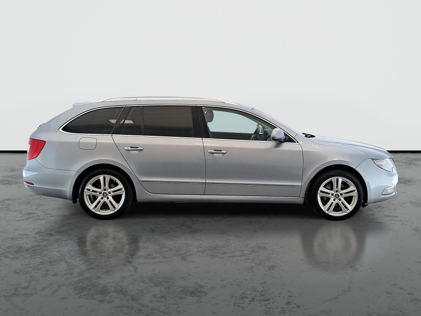 Škoda Superb, 2012