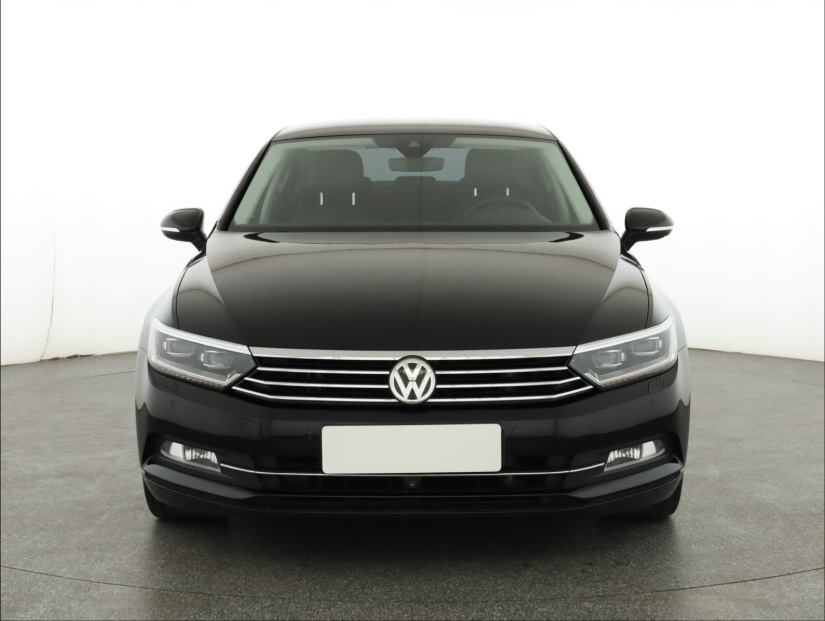Volkswagen Passat, 2016