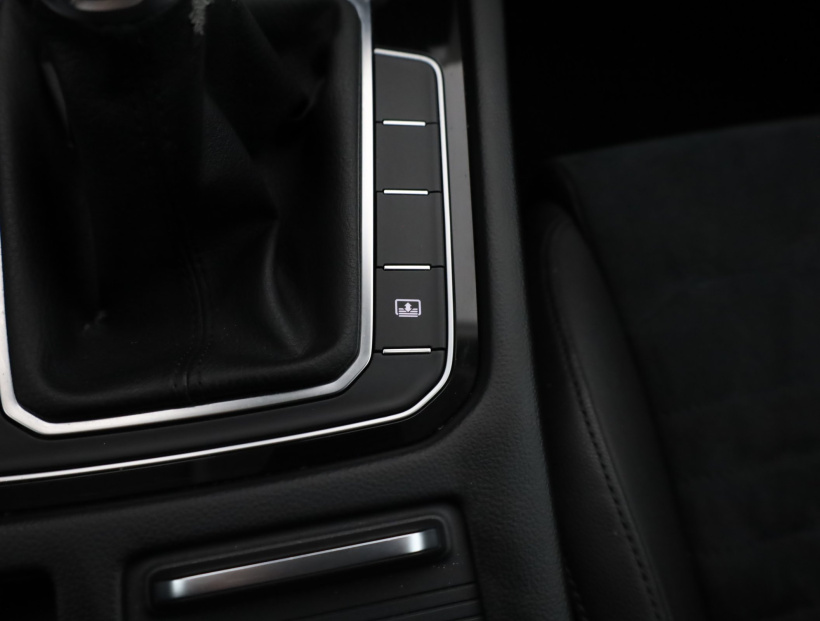 Volkswagen Passat, 2016
