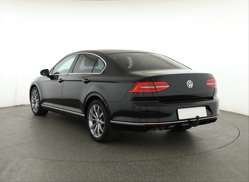 Volkswagen Passat, 2016
