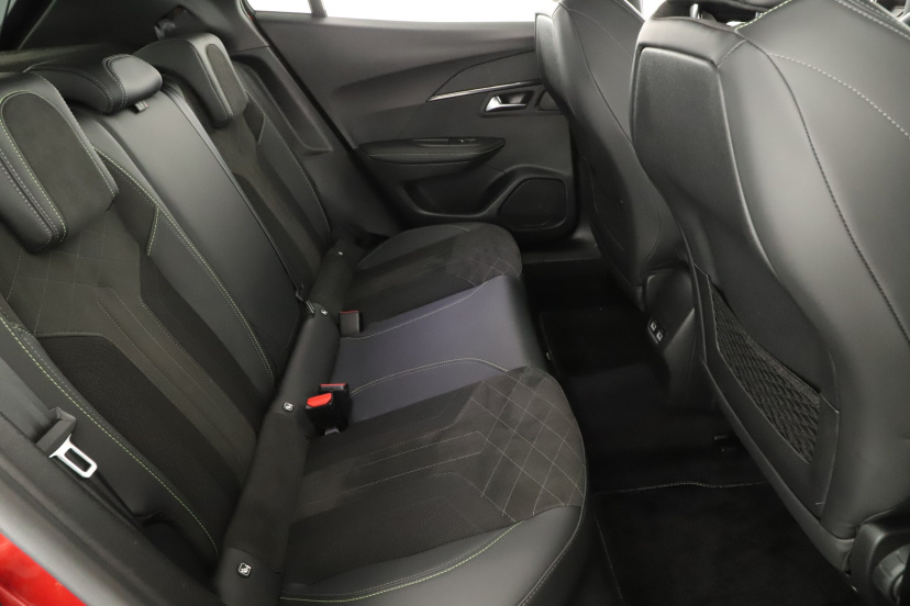 Peugeot 2008, 2021