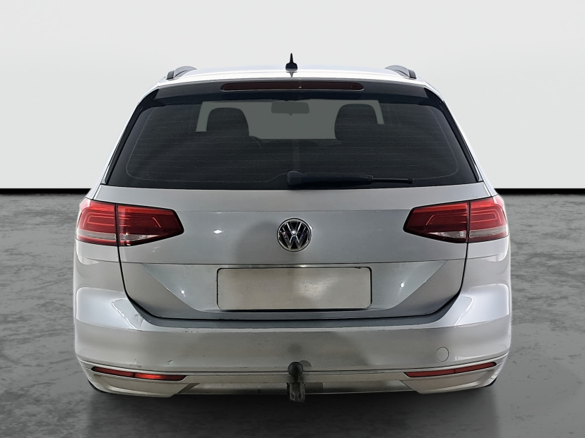 Volkswagen Passat, 2016
