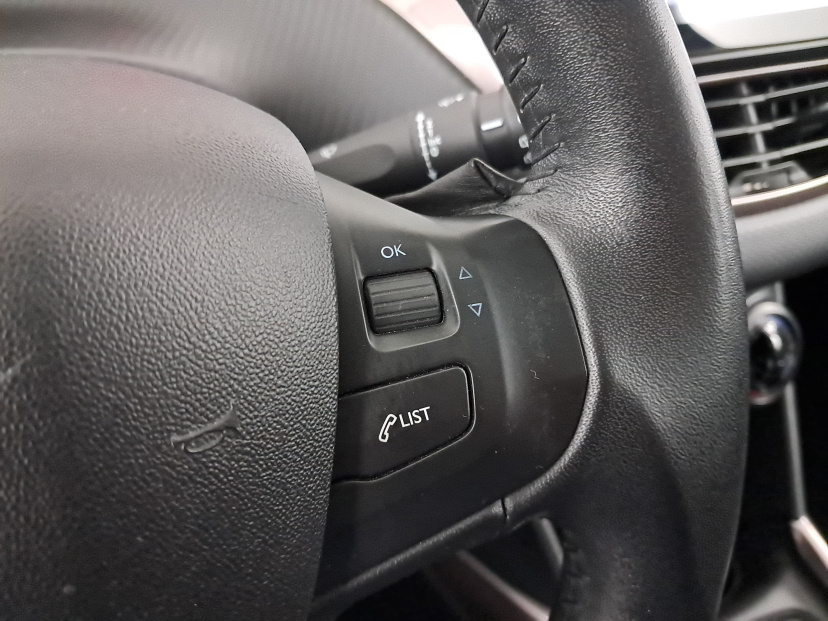 Peugeot 2008, 2013
