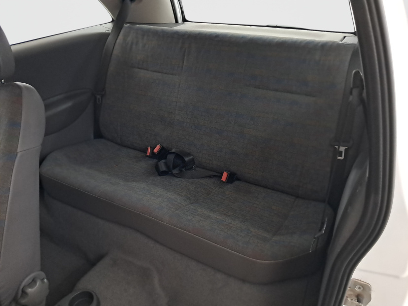Opel Corsa, 2001