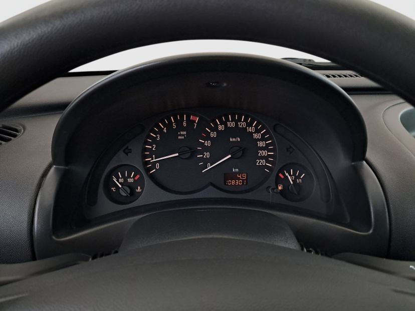 Opel Corsa, 2001