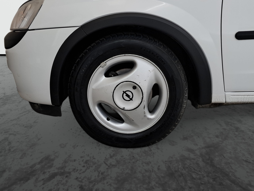 Opel Corsa, 2001