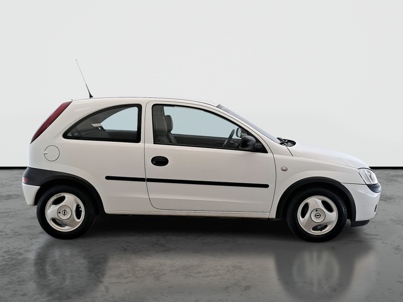 Opel Corsa, 2001