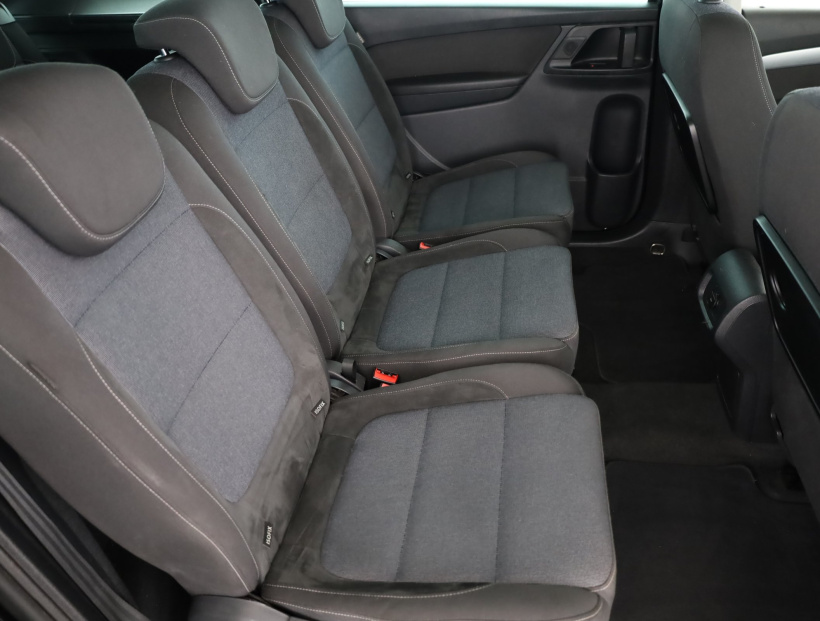 Volkswagen Sharan, 2012