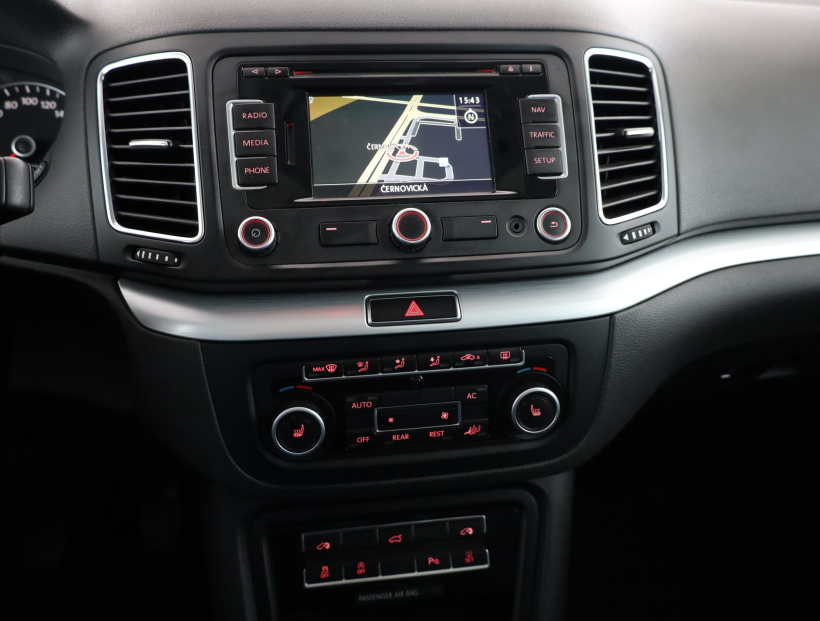 Volkswagen Sharan, 2012