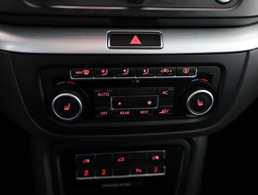 Volkswagen Sharan, 2012