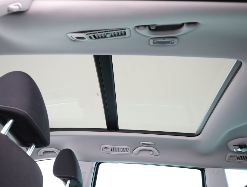 Volkswagen Sharan, 2012