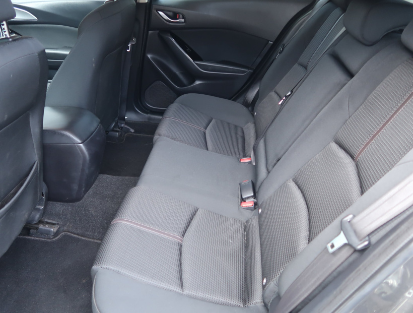 Mazda 3, 2018