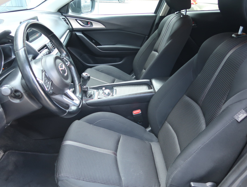 Mazda 3, 2018