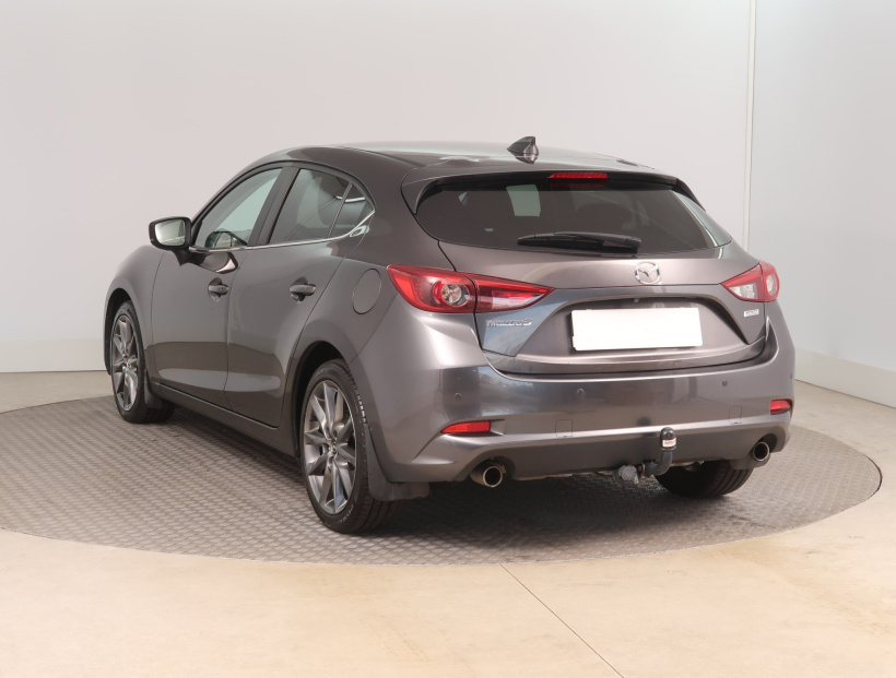 Mazda 3, 2018