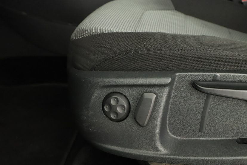 Volkswagen Passat, 2012